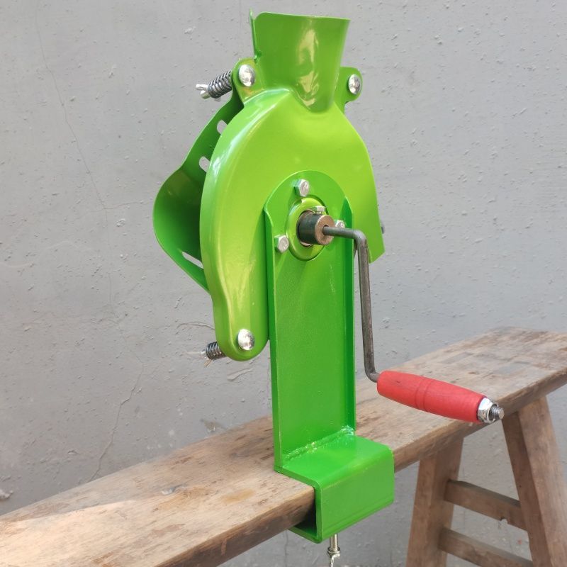Ручная мини-машинка для обмоло – обзор и цена Corn Sheller Machine